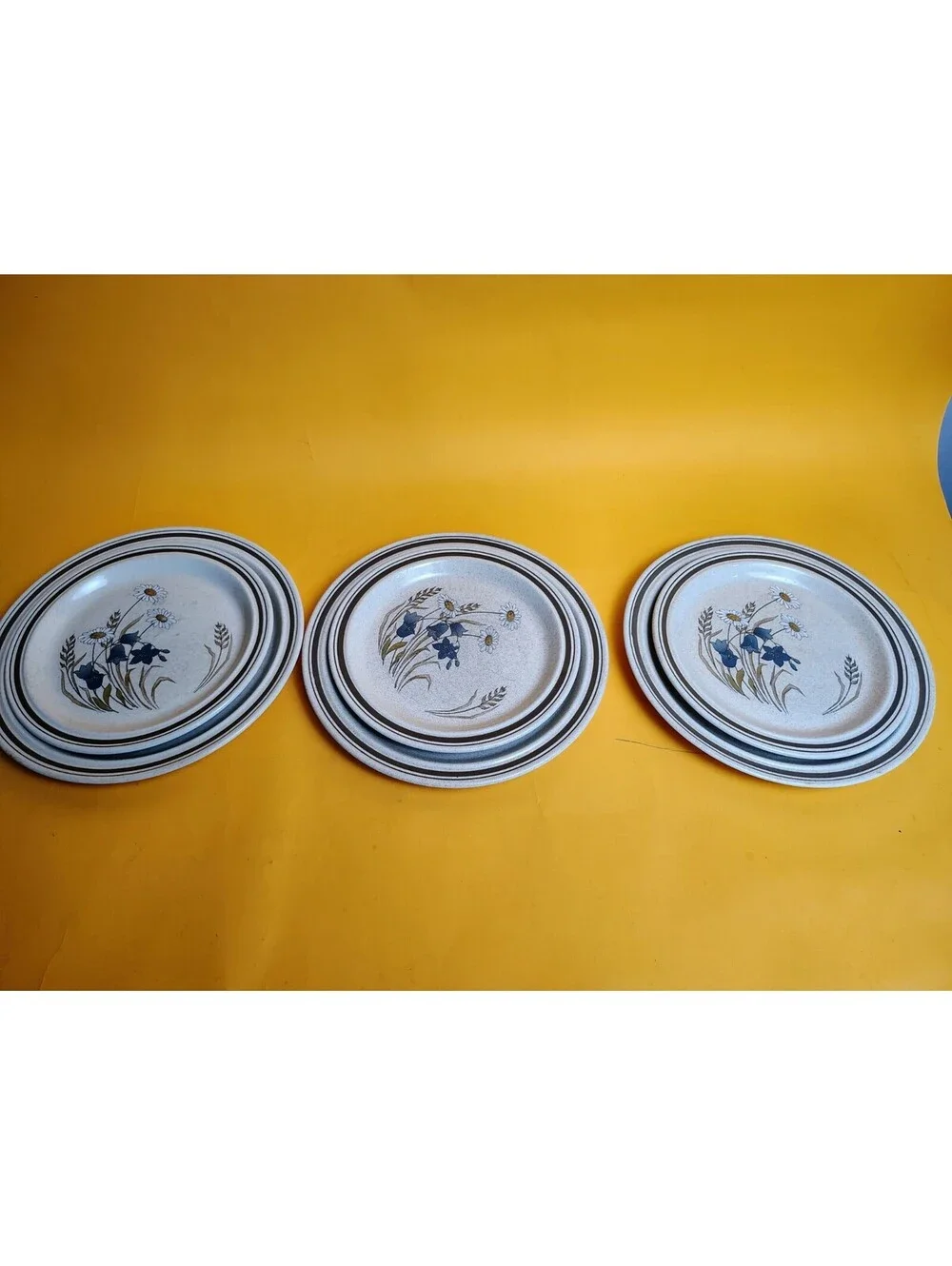 6 Royal Doulton Hill Top Plates Mixed Set (3) Dinner 10.38